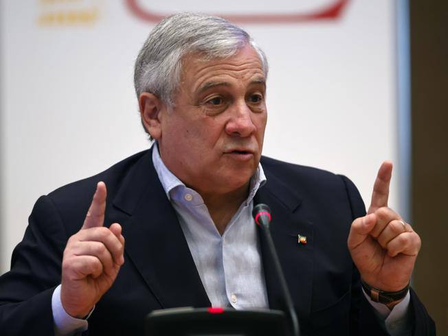 Tajani: «Il centrodestra non si fonde a freddo