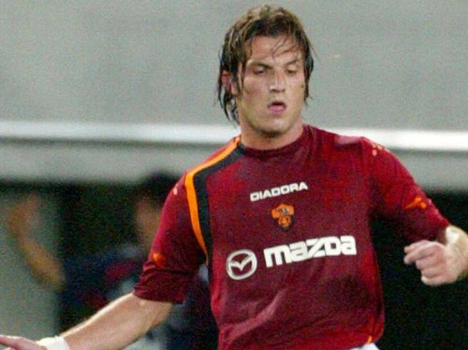 Ex calciatore della Roma Maurizio Lanzaro condannato a un anno