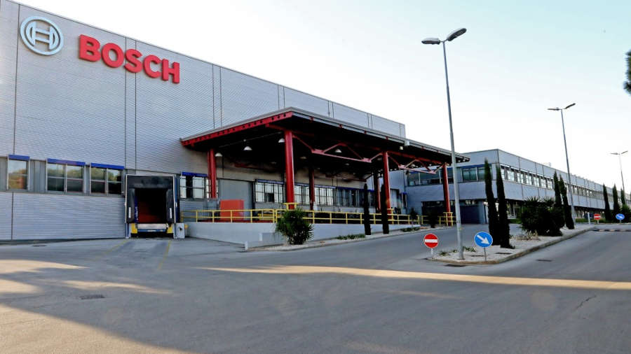 Bosch: Mise, accordo per rilanciare sito Bari. Garantiti 700 lavoratori