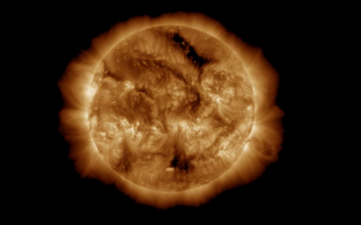 Forte tempesta geomagnetica raggiunge la Terra, aurore visibili anche a basse latitudini