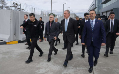 Italia-Turchia, Urso visita lo stabilimento di Baykar