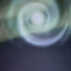 La spirale luminosa in cielo azzurra avvistata nei cieli e le suggestioni sugli UFO