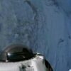 La spettacolare vista dei “turisti spaziali” a bordo della navicella di SpaceX in orbita sui Poli