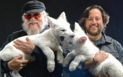 George R.R. Martin incontra i metalupi: l’autore del “Trono di Spade” e le sue creature simbolo