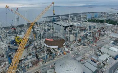 La forza di “Big Carl”: la gru più grande del mondo solleva la cupola della centrale nucleare