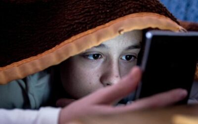 Scuola senza smartphone: i 5 consigli dell’Iss per un uso sano e consapevole dei cellulari