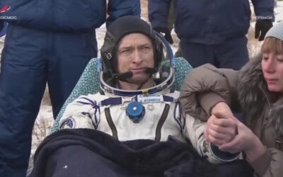 La navicella spaziale Soyuz ha riportato i cosmonauti sulla Terra