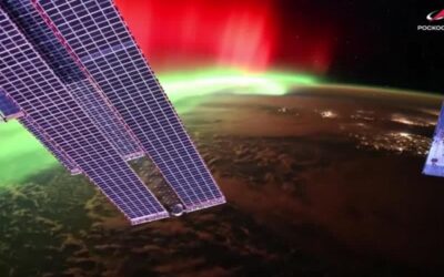 L’aurora boreale vista dallo spazio durante la tempesta solare: “Era come navigare dentro la luce”