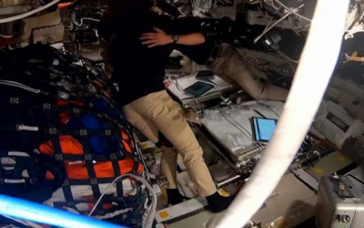 Le lacrime degli astronauti: un cratere della Luna si chiamerà come la moglie morta del comandante