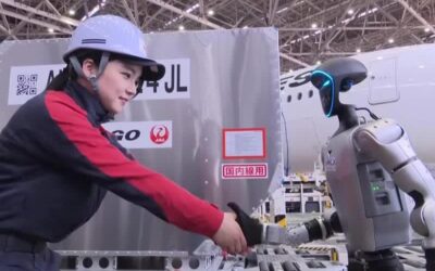 Un robot umanoide addetto ai bagagli: il test all’aeroporto di Tokyo