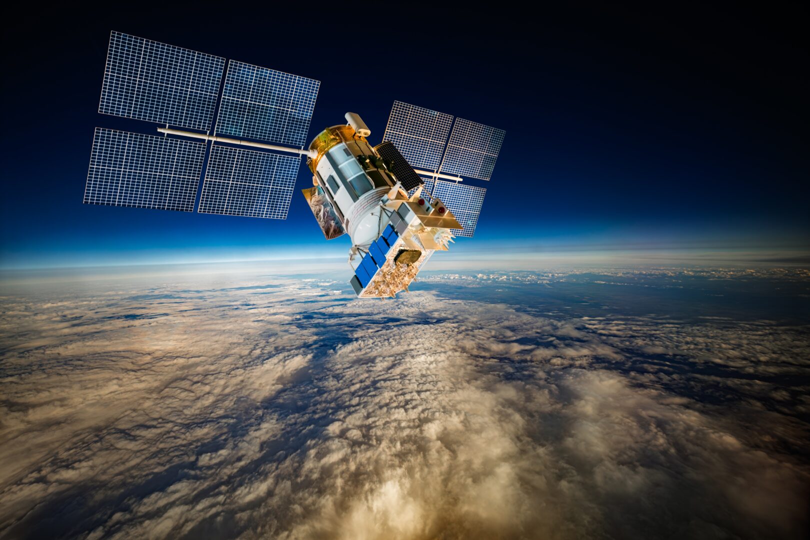 shutterstock_2742056747-1620x1080.jpg Sempre più satelliti nello spazio: così astronomi e operatori possono condividere il cielo